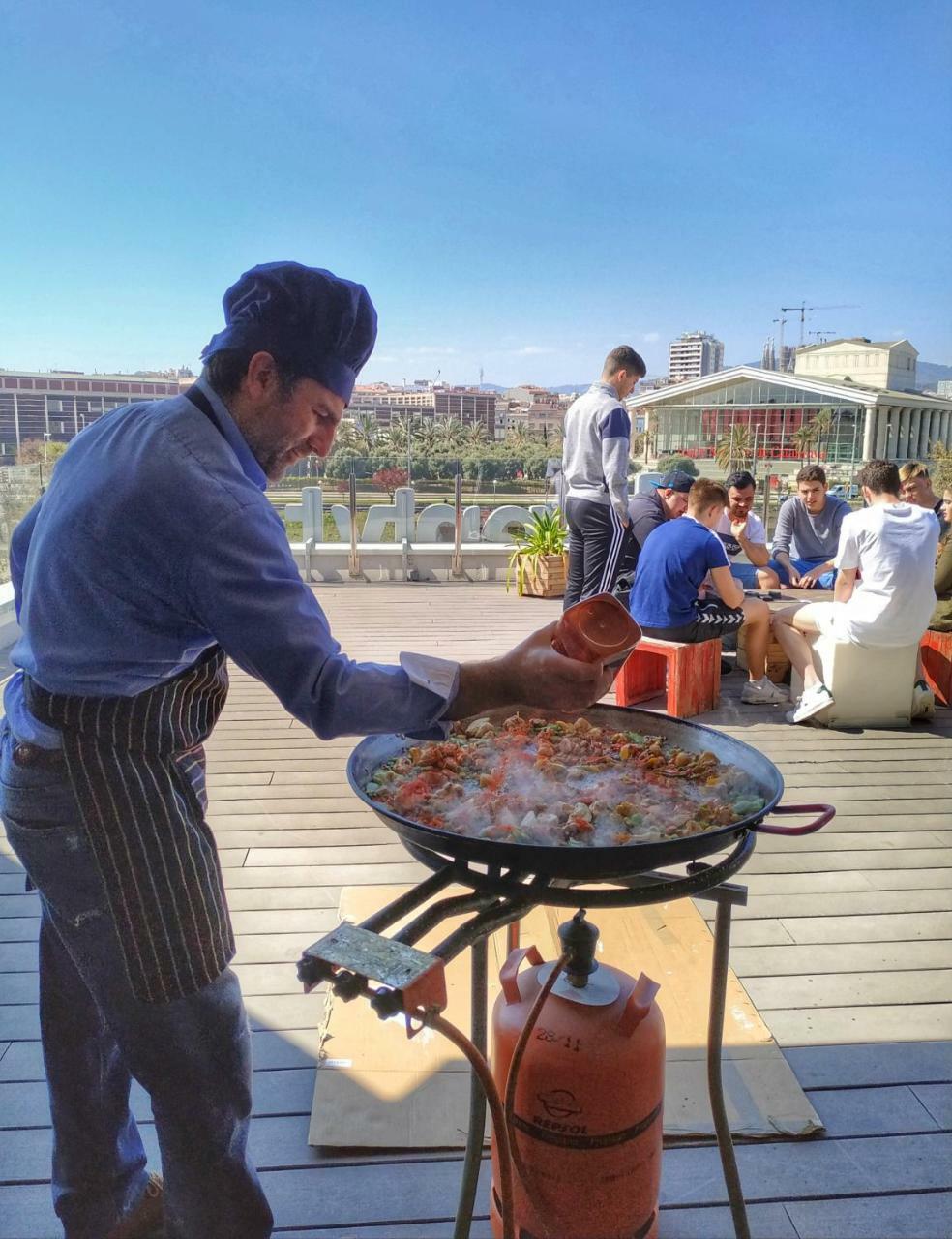 Twentytu Hostel Barcelona Bagian luar foto